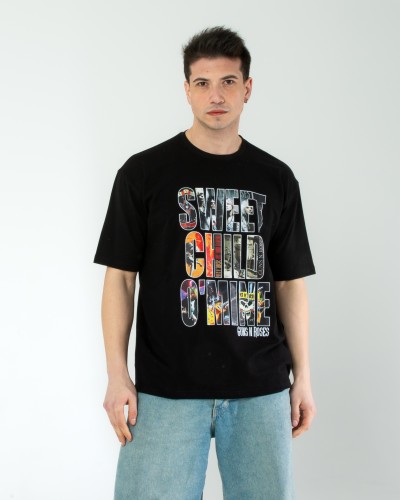 OVERSIZE UNİSEX BASKILI T-SHIRT GUSNROSES BLACK OVERSIZE UNİSEX BASKILI T-SHIRT GUSNROSES BLACK