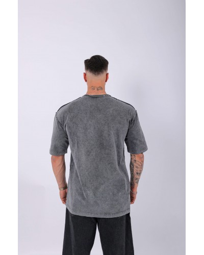 UNISEX NAKIŞLI ÖZEL YIKAMALI PARÇA DİKİŞLİ OVERSIZE T-SHIRT UNISEX NAKIŞLI ÖZEL YIKAMALI PARÇA DİKİŞLİ OVERSIZE T-SHIRT
